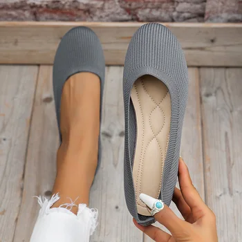 Повседневная обувь для женщин, вязаные тонкие туфли-лодочки без застежки, дышащие женские лоферы из ткани с круглым носком, большие размеры 2024