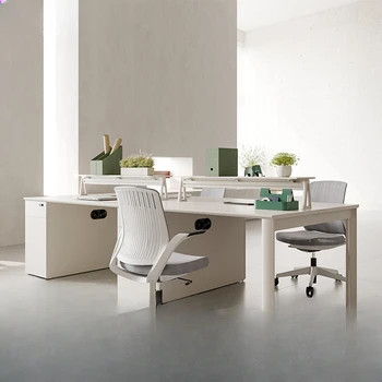Стол для персонала, минималистичная современная офисная мебель для четырех человек, рабочее место с экраном, комбинация офисных столов и стульев